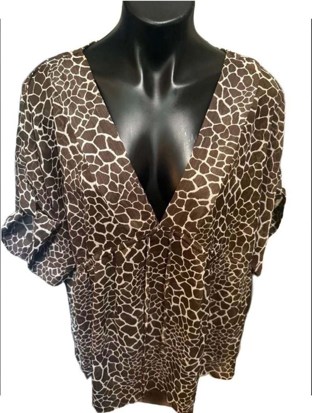 AK Anne Klein Animal Print V-Neck Tunic Top Size L Brown Giraffe